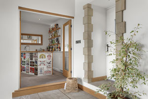 Photo 17- click for photo gallery